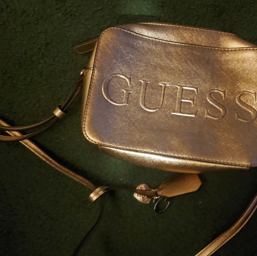Guess Crossbody